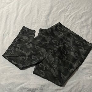 Fabletics camo leggings